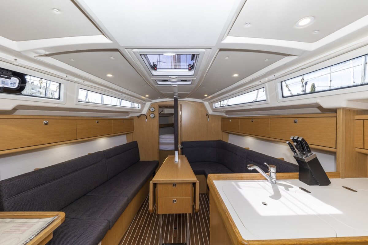 Bavaria Cruiser 34 Style Lena