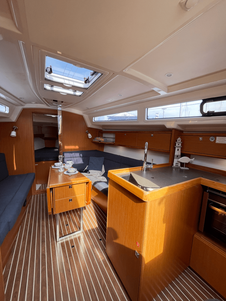 Bavaria Cruiser 34 Siesta