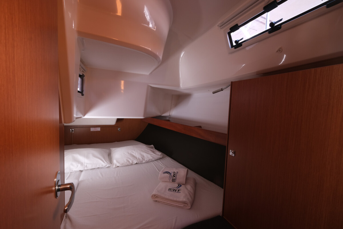 Bavaria Cruiser 37 Crush