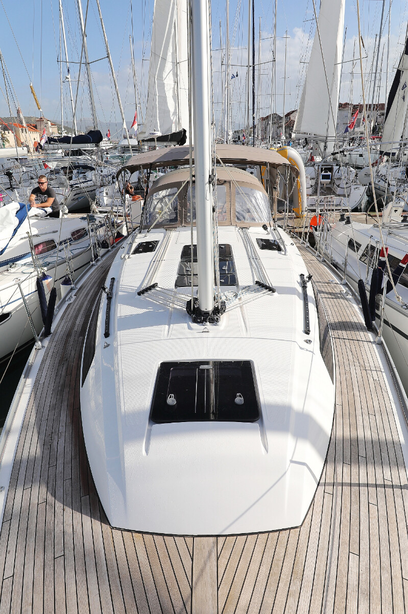 Bavaria Cruiser 37 Vera