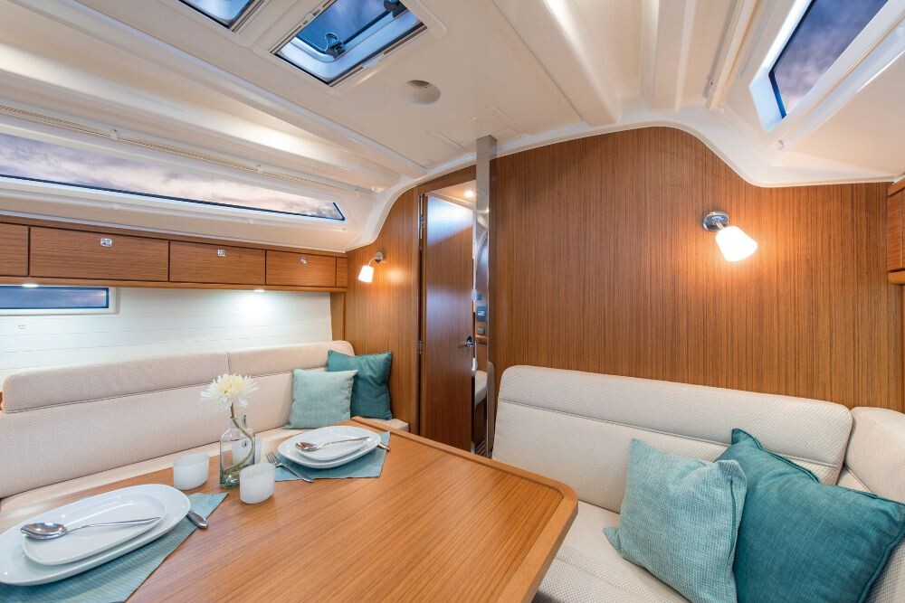 Bavaria Cruiser 37 Lazy Days