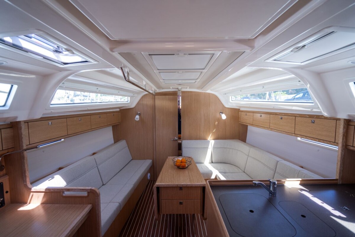 Bavaria Cruiser 37 Kata