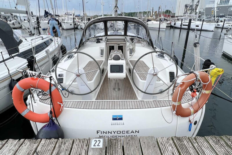 Bavaria Cruiser 37 