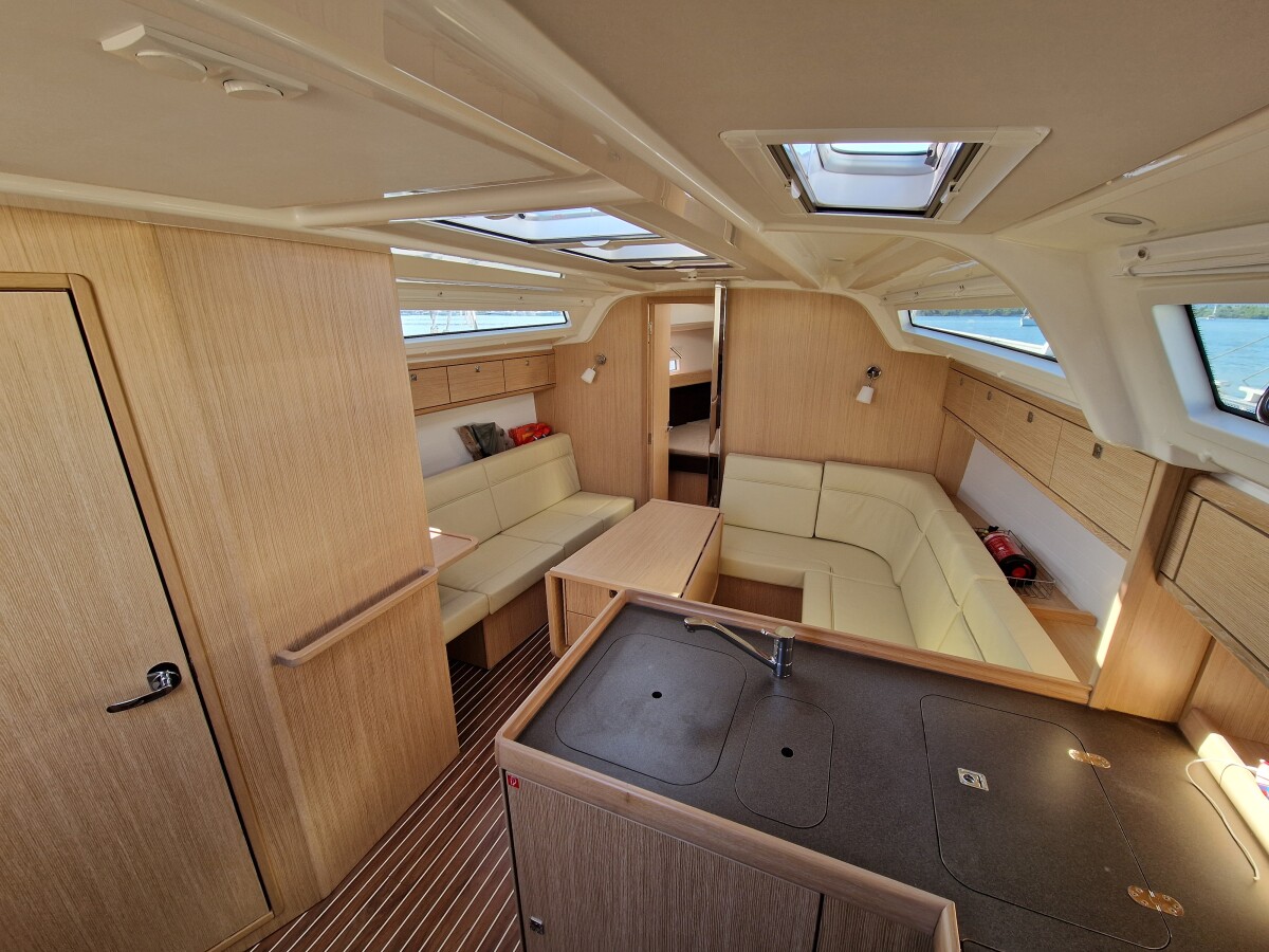 Bavaria Cruiser 37 Sayra