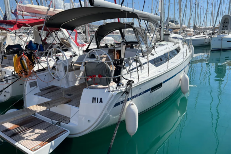 Bavaria Cruiser 37 Mia
