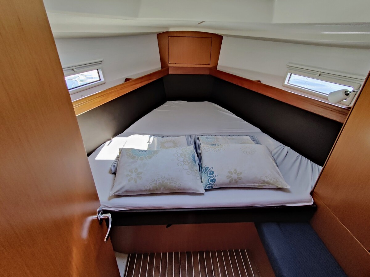 Bavaria Cruiser 37 Atena