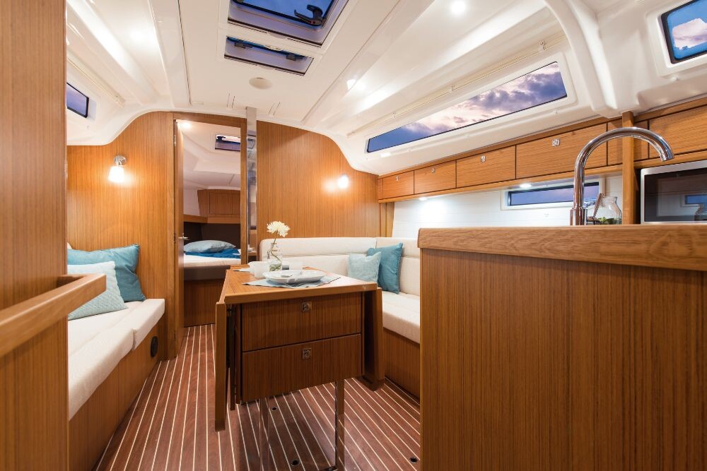 Bavaria Cruiser 37 Snelly