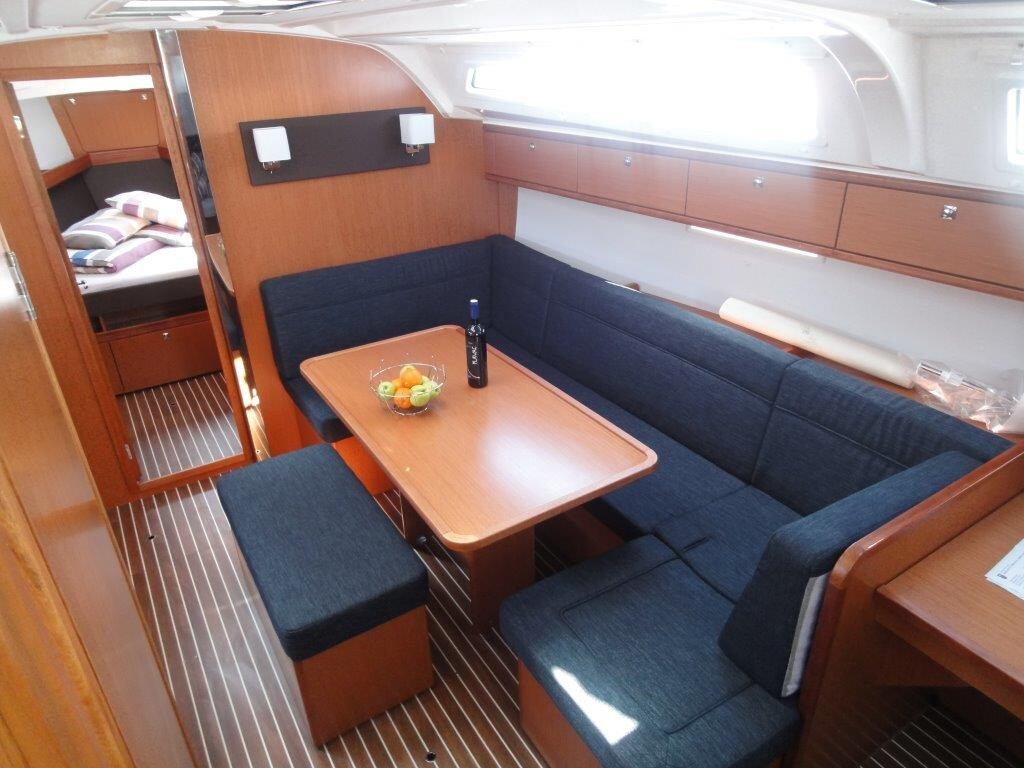 Bavaria Cruiser 41 Ile