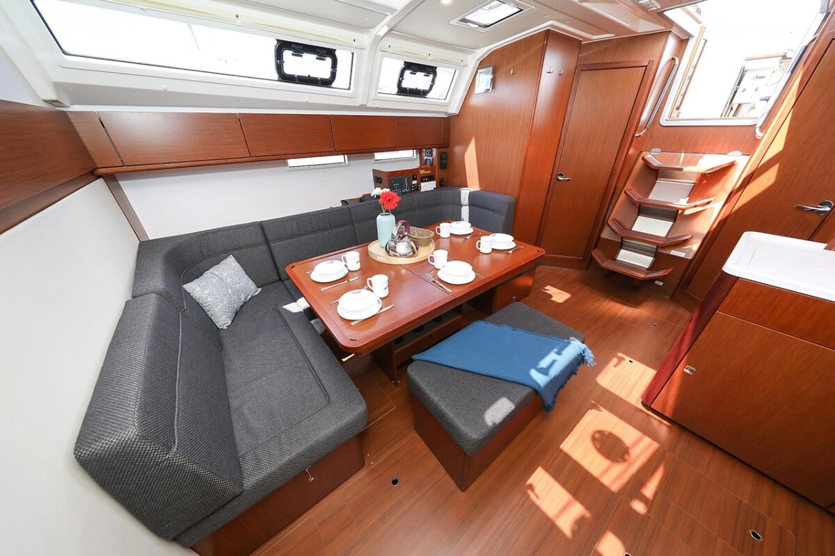 Bavaria Cruiser 46 Style Sunshine