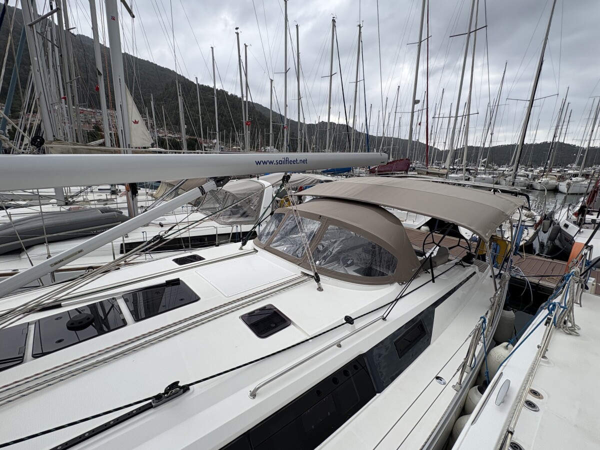 Bavaria Cruiser 46 Sail Betelgeuse