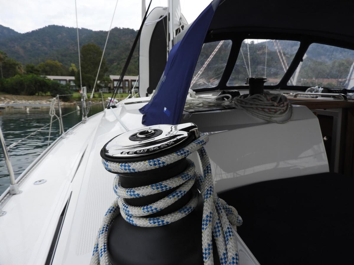 Bavaria Cruiser 51 Mango