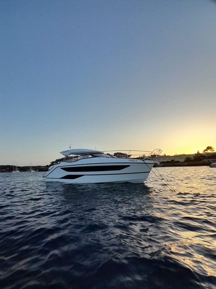 Bavaria SR36 Open Top Ostwind
