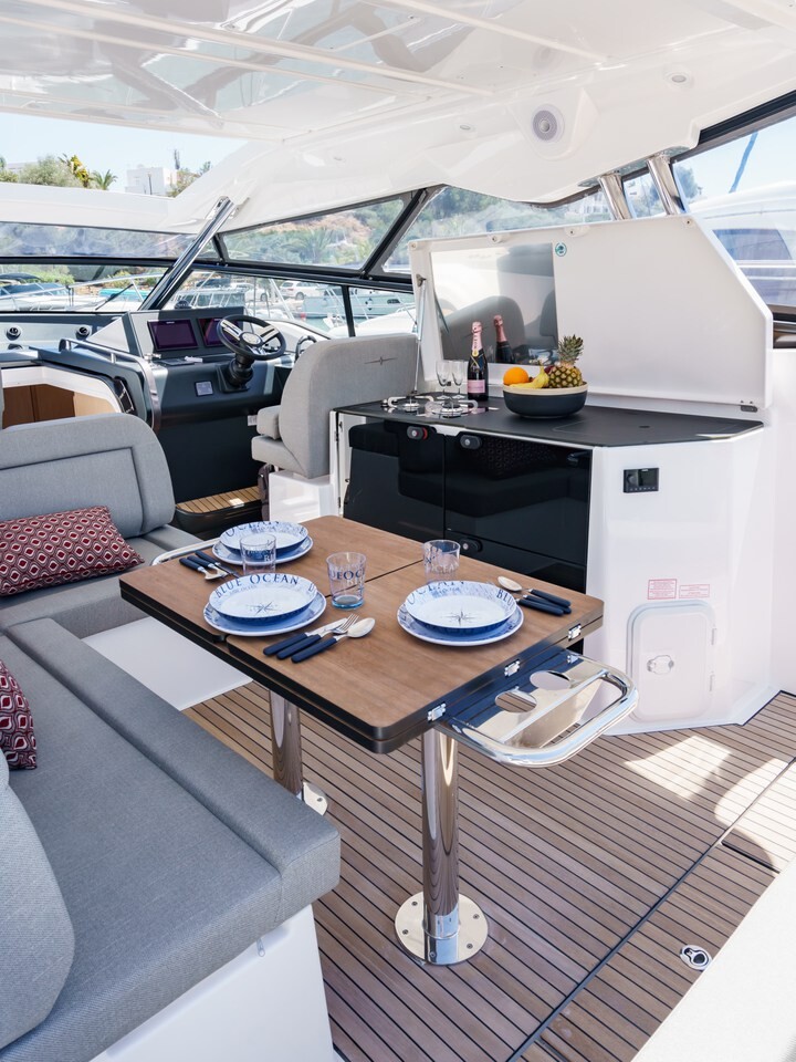 Bavaria SR36 Open Top Ostwind