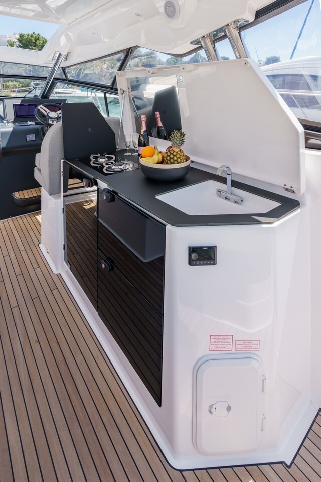 Bavaria SR36 Open Top Ostwind