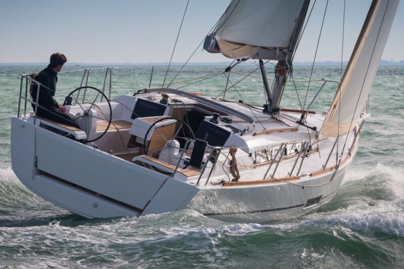 Dufour 350 GL Moonsail