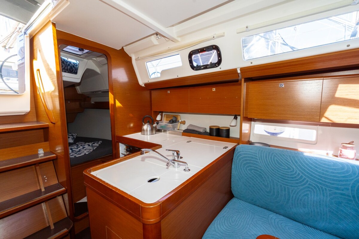 Dufour 360 GL Draco
