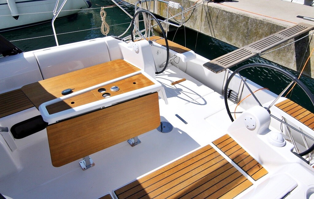 Dufour 382 GL Thelma