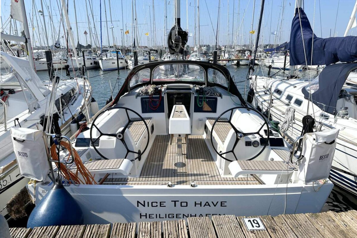 Dufour 382 GL Nice to Have