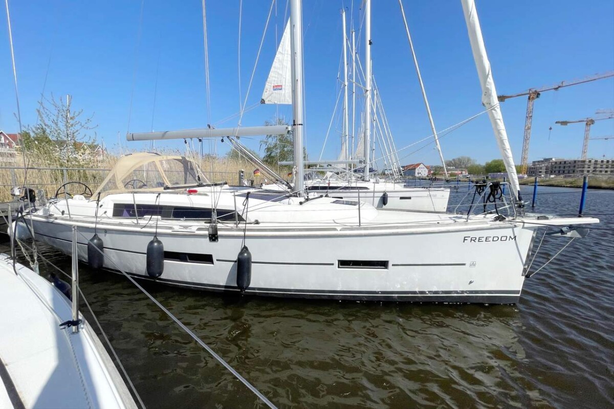 Dufour 382 GL Freedom
