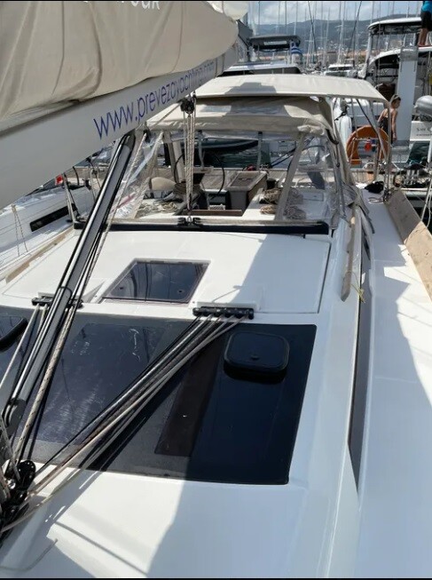 Dufour 390 Maestro