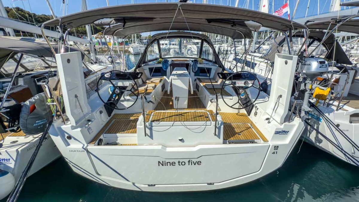 Dufour 41 Performance Nine to five