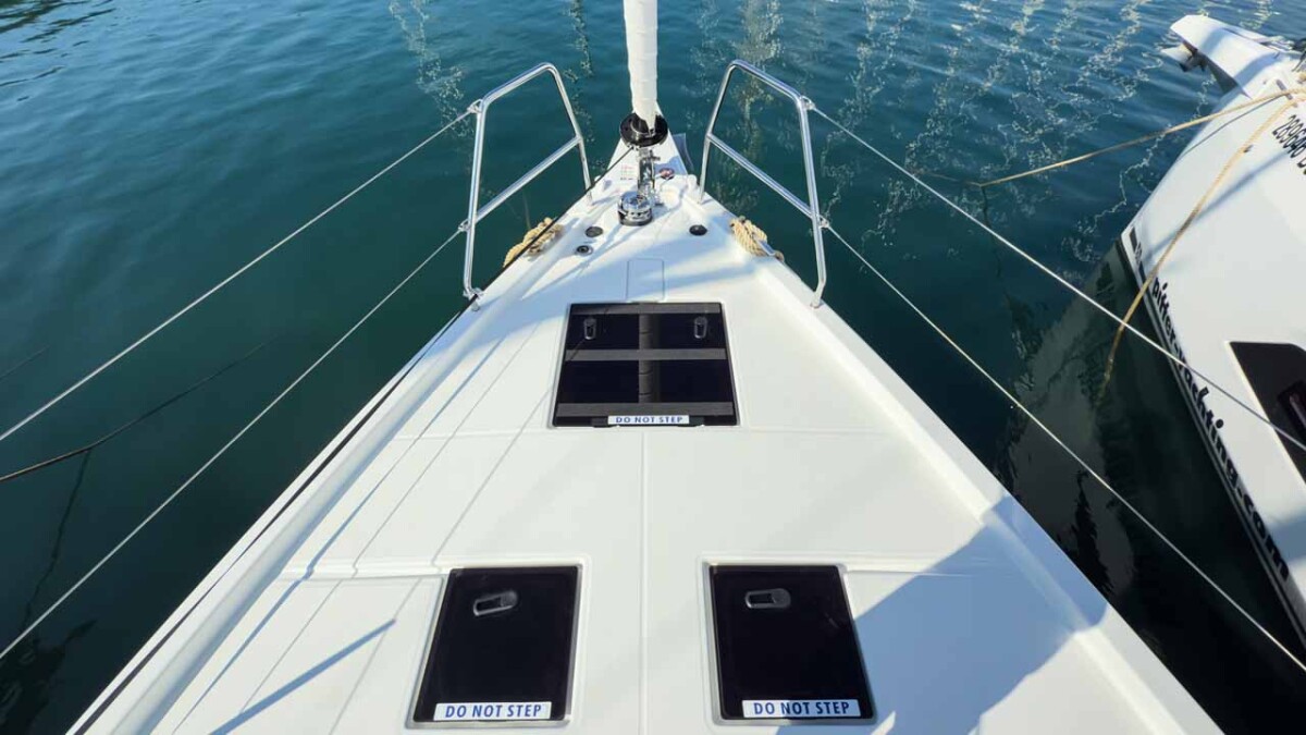 Dufour 41 Performance Nine to five