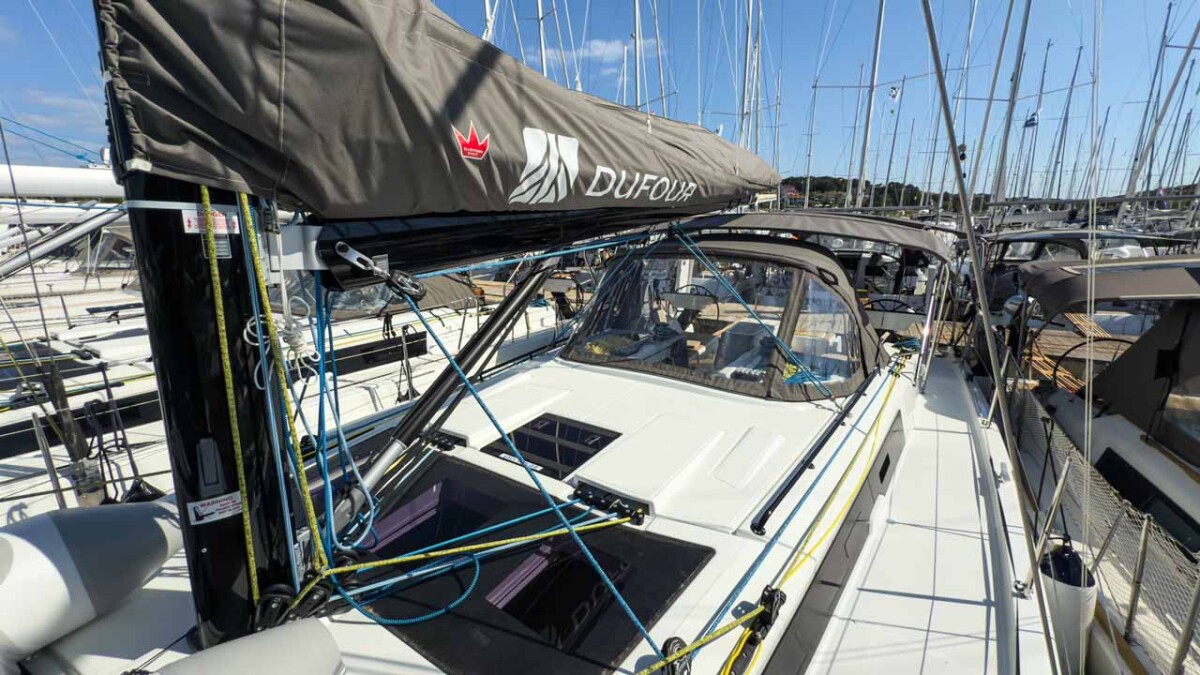 Dufour 41 Performance Nine to five