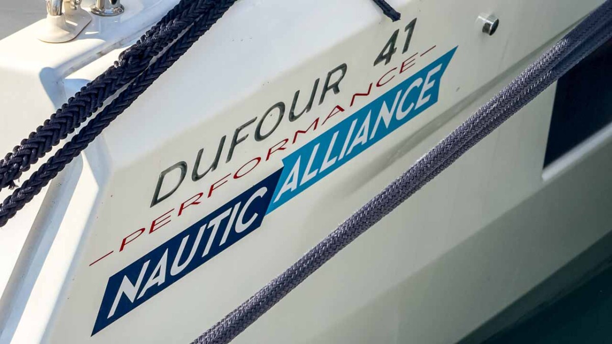 Dufour 41 Performance Nine to five