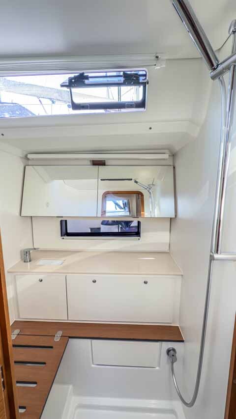 Dufour 41 Performance Nine to five