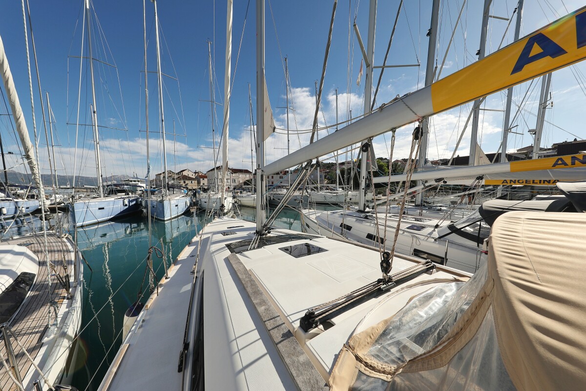 Dufour 412 GL Adrio