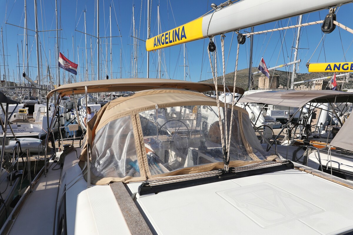 Dufour 412 GL Adrio