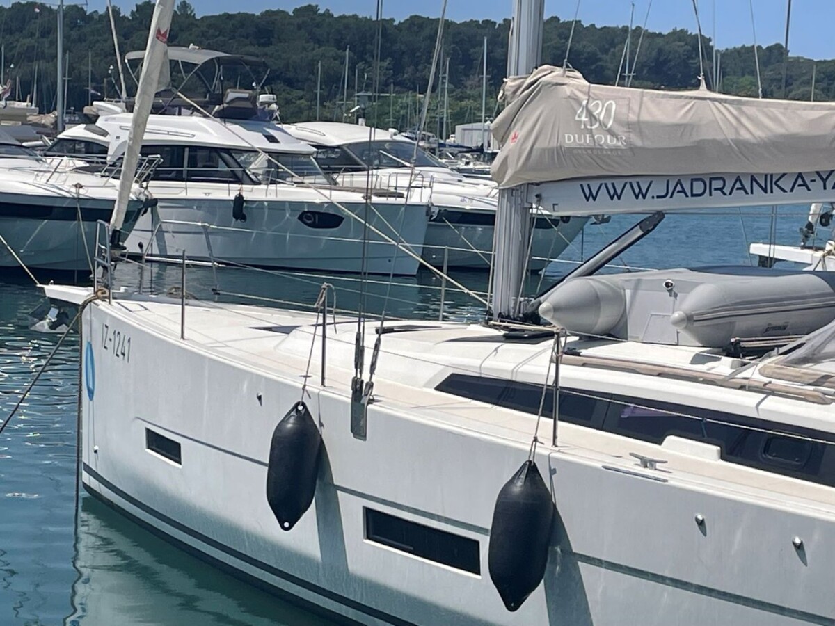 Dufour 430 GL Mojito Sunrise