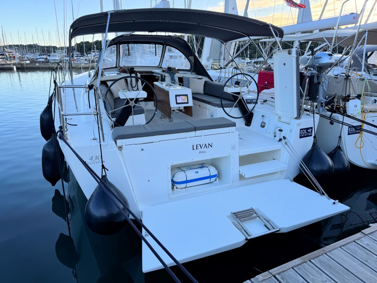 Dufour 430 GL Levan