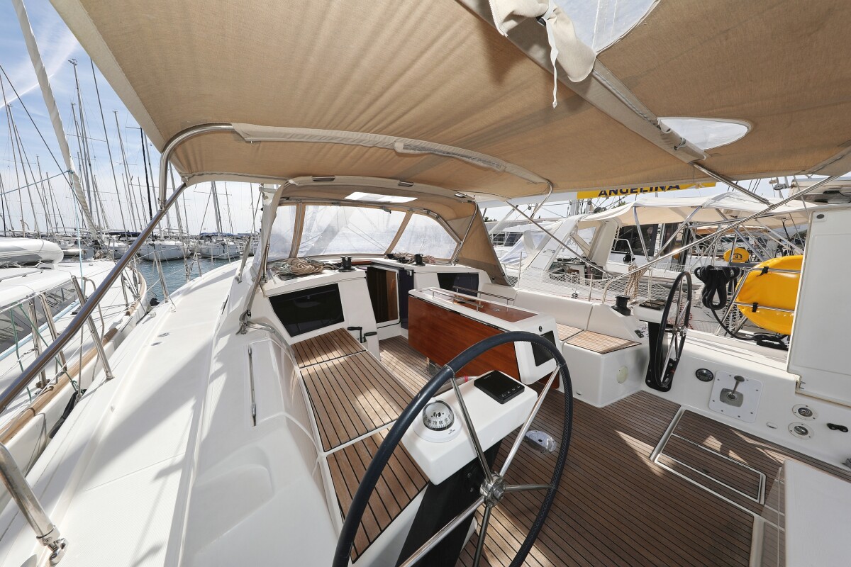 Dufour 430 GL Good Friends