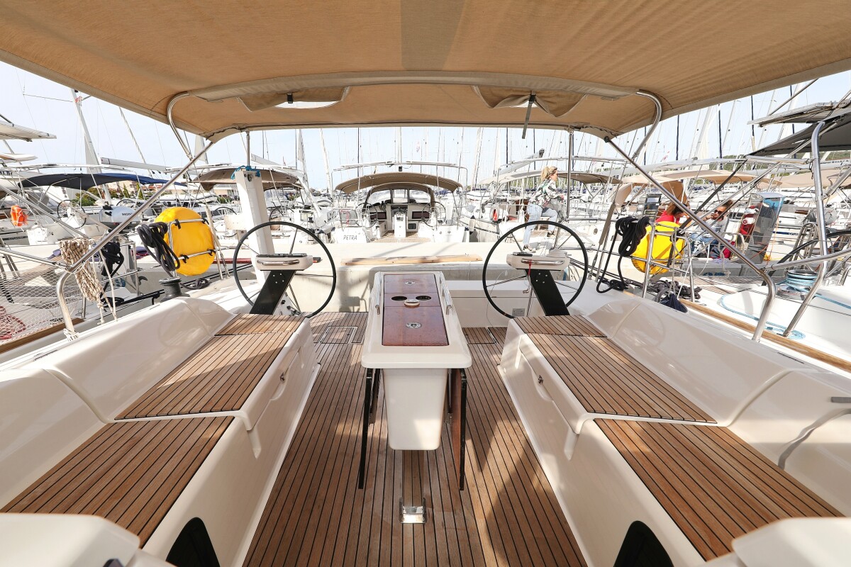 Dufour 430 GL Good Friends