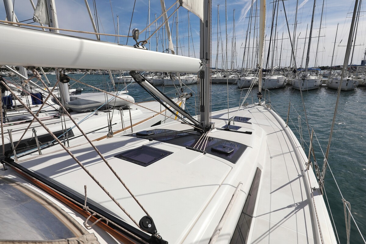 Dufour 430 GL Good Friends