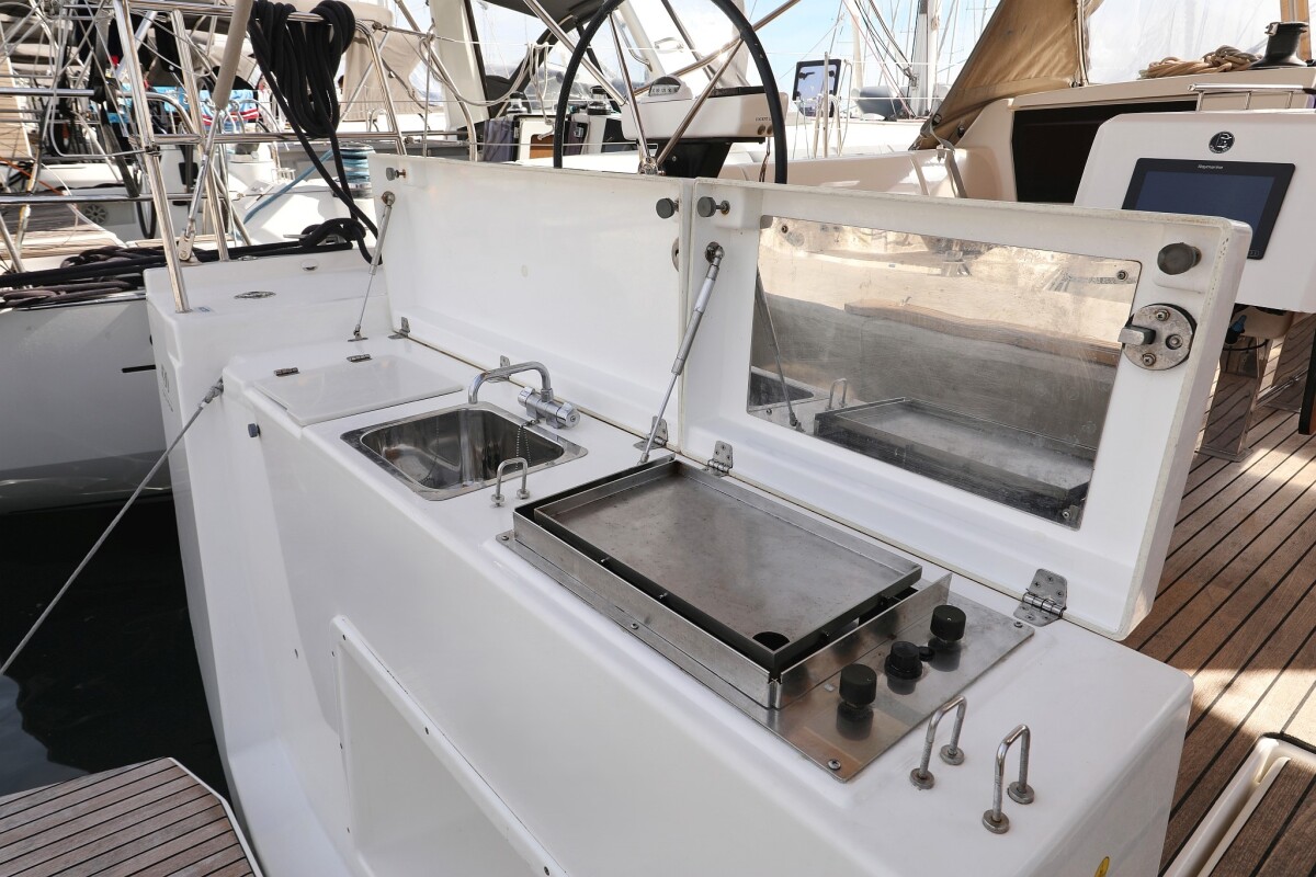 Dufour 430 GL Good Friends