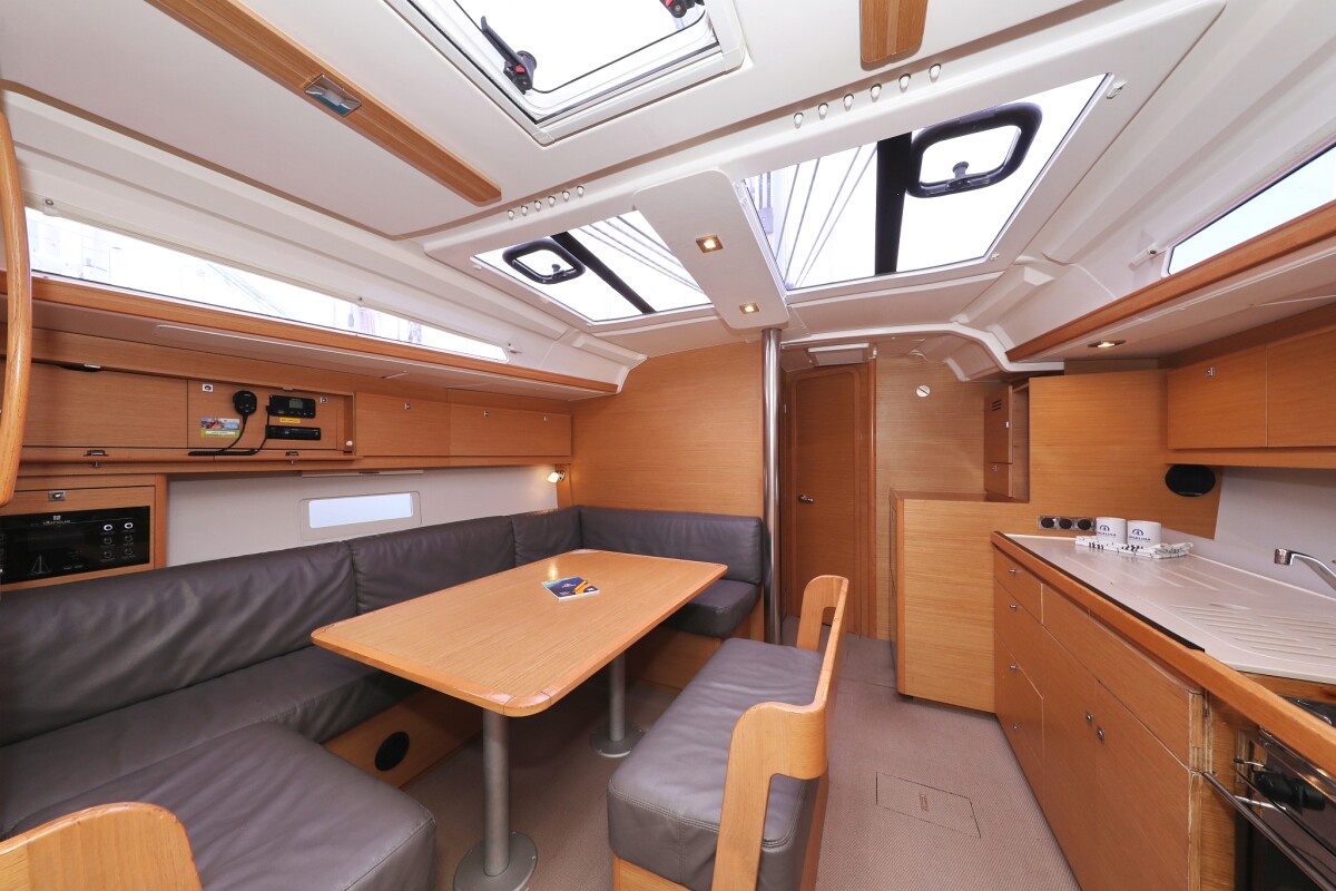 Dufour 430 GL Good Friends