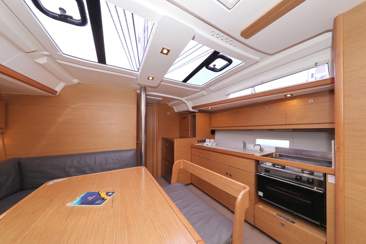 Dufour 430 GL Good Friends