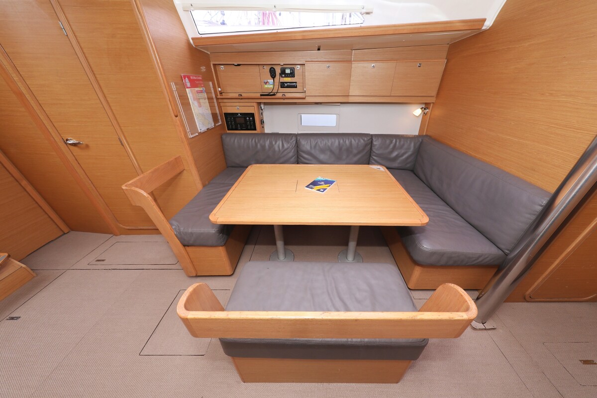 Dufour 430 GL Good Friends