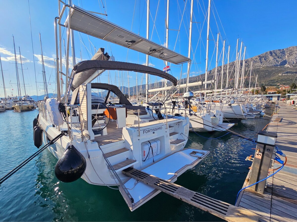 Dufour 44 Fortissimo