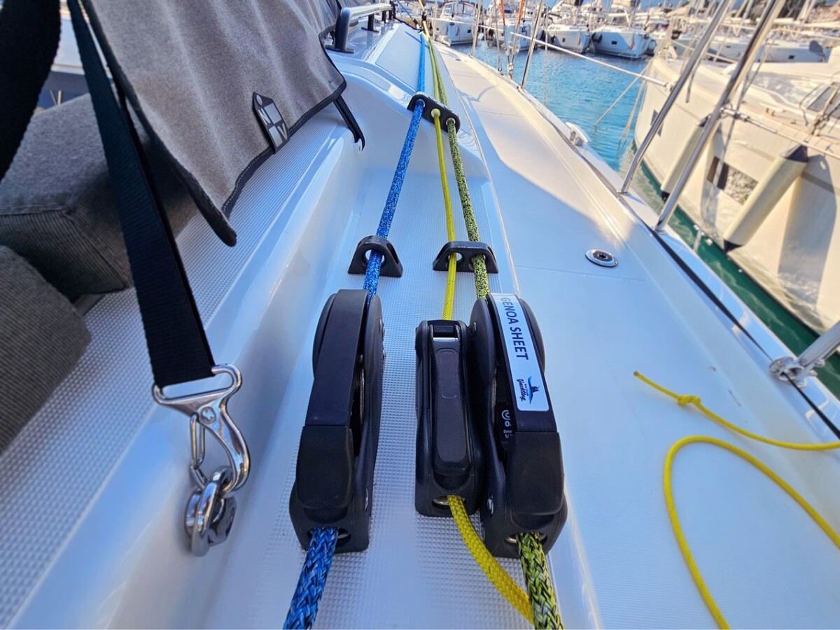 Dufour 44 Adagio