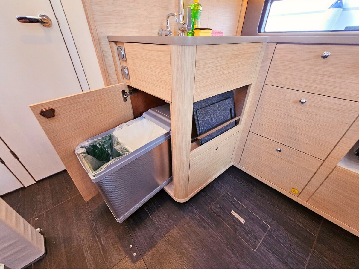 Dufour 44 Adagio
