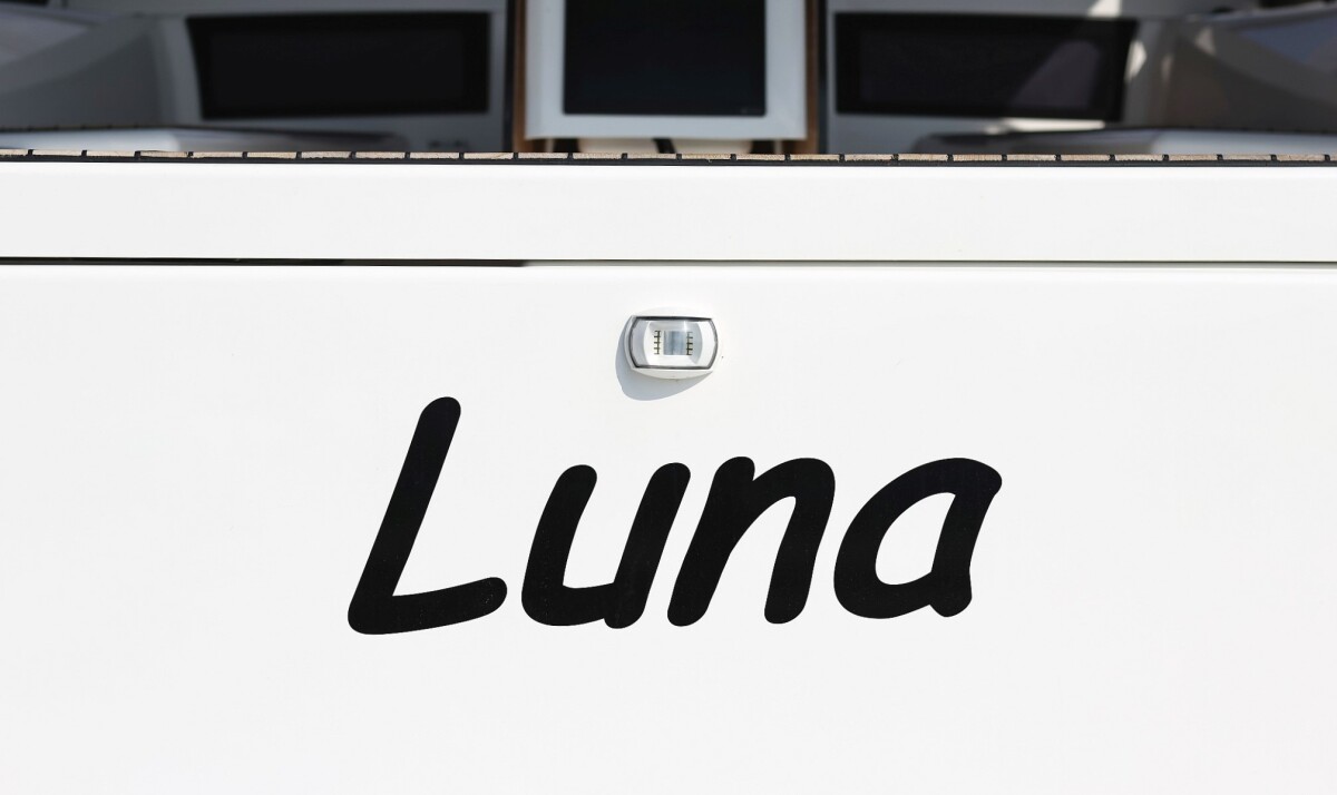 Dufour 470 Luna