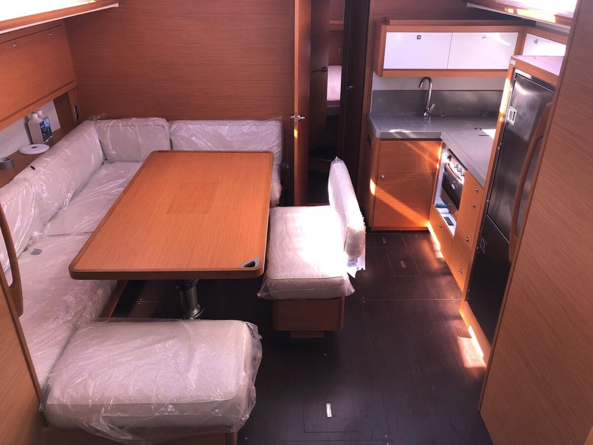 Dufour 470 Briseide