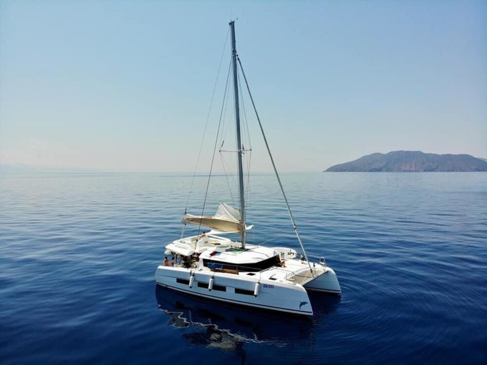 Dufour 48 Catamaran Paradise Planet