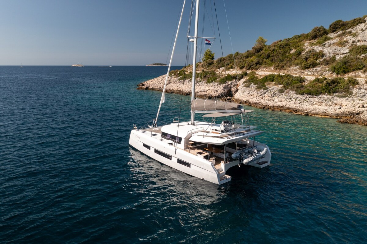 Dufour 48 Catamaran Clo