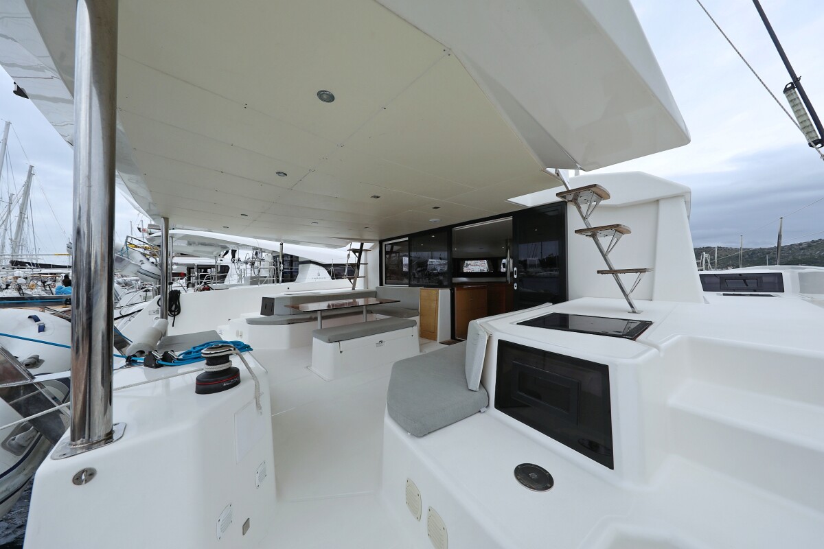 Dufour 48 Catamaran Believe