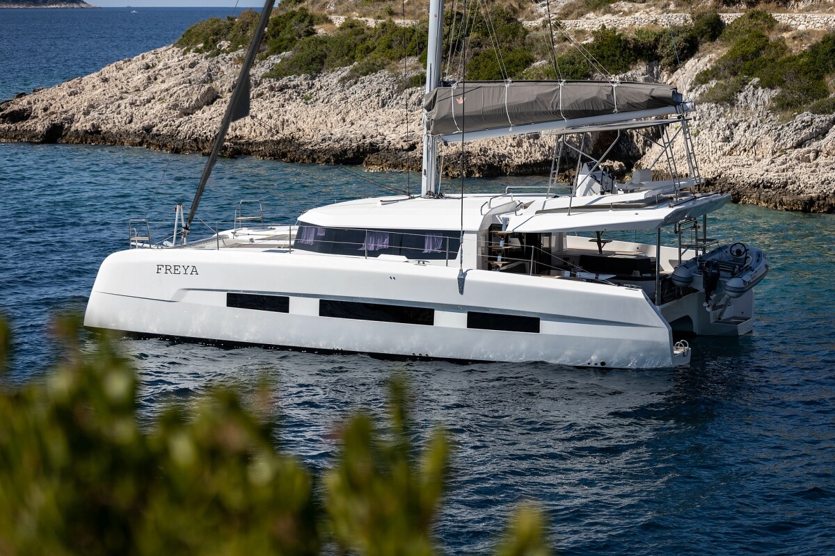 Dufour 48 Catamaran Freya
