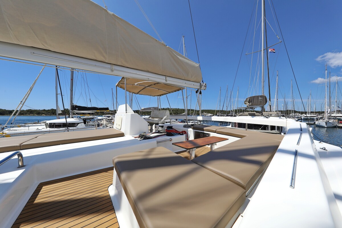Dufour 48 Catamaran Make Me Yours